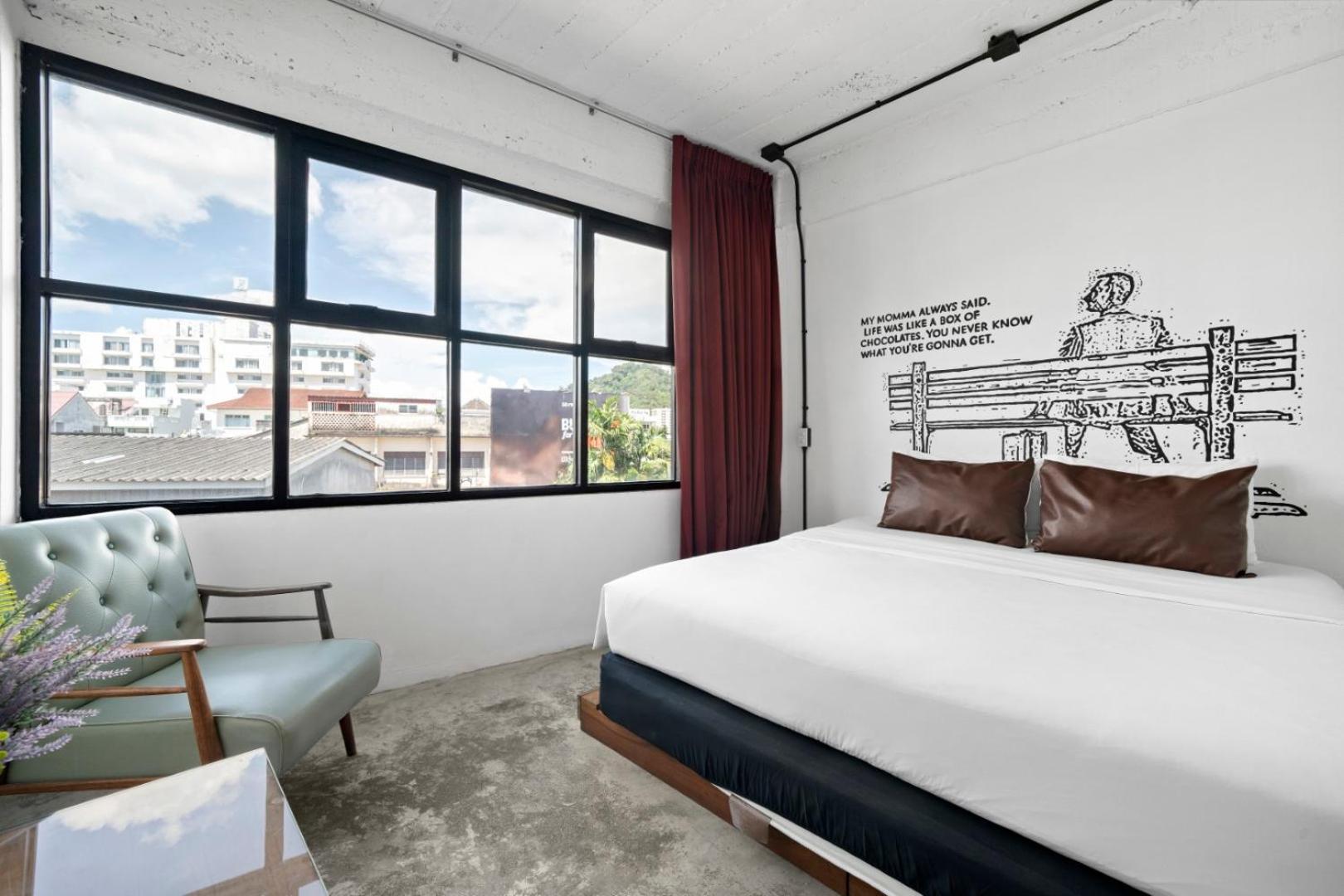 Quip Bed & Breakfast Phuket Esterno foto