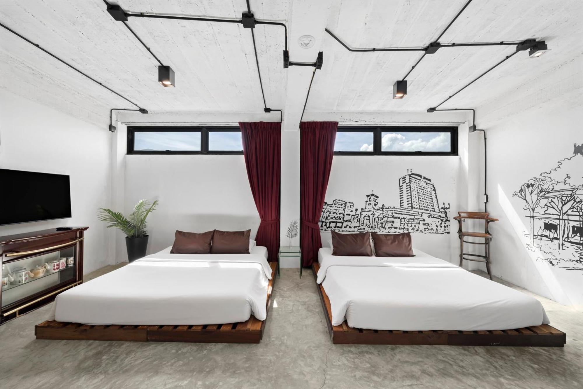 Quip Bed & Breakfast Phuket Esterno foto