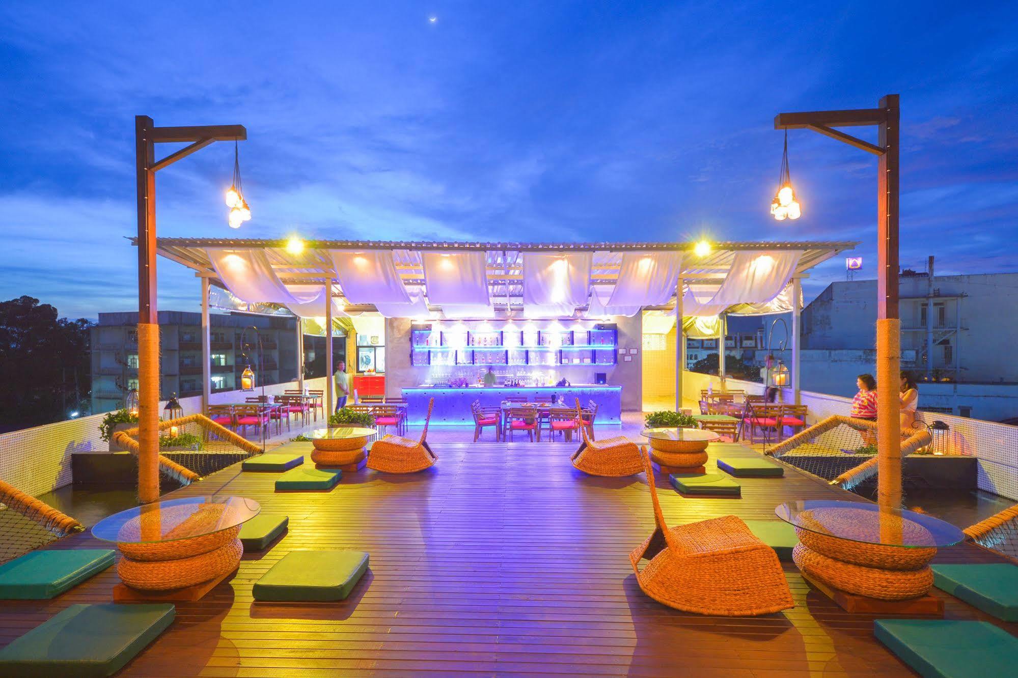 Quip Bed & Breakfast Phuket Esterno foto