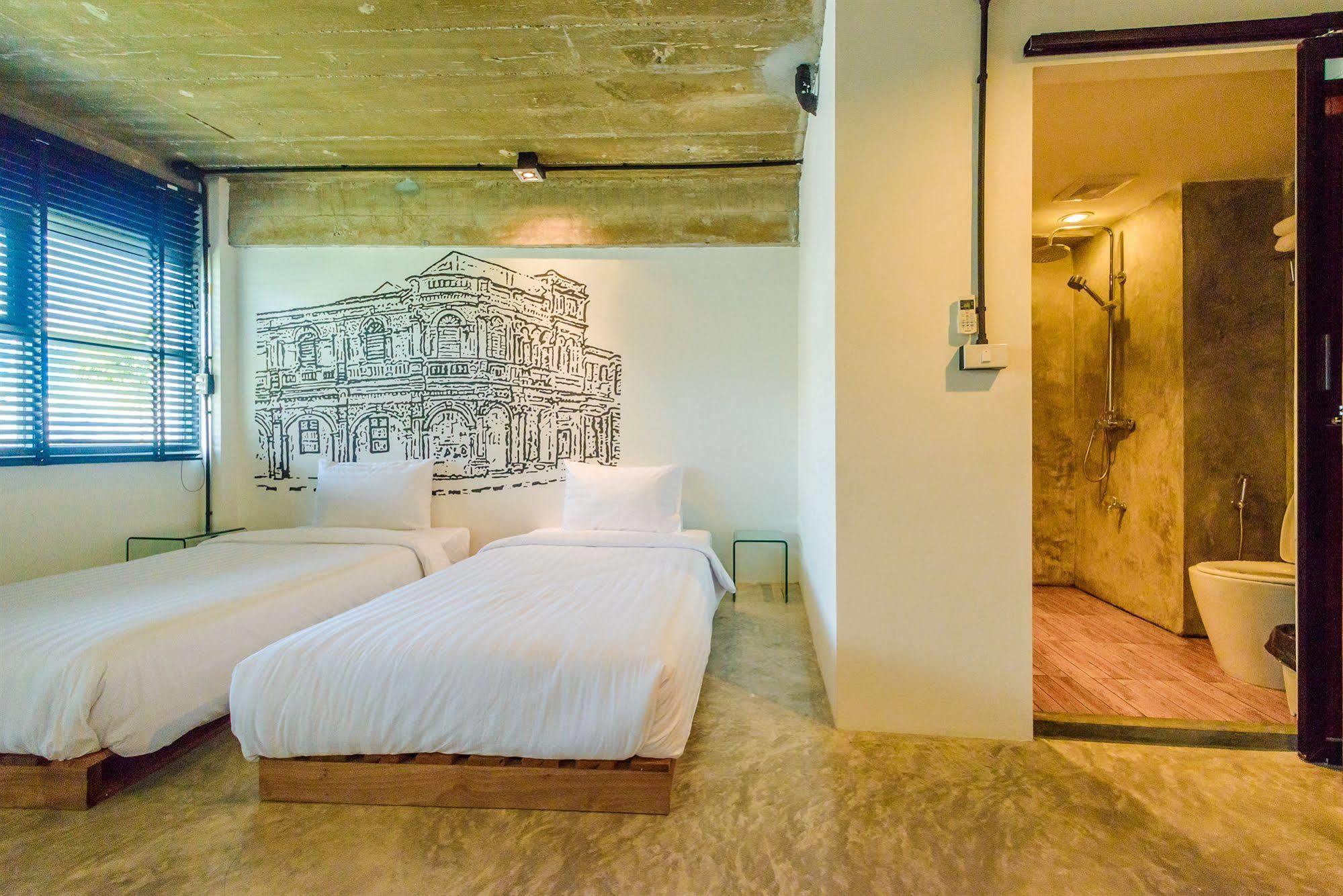 Quip Bed & Breakfast Phuket Esterno foto